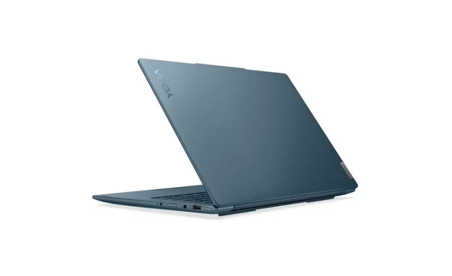 Các cổng kết nối ở cạnh laptop Lenovo Yoga Pro 7 14IMH9 83E2005DVN, bao gồm Thunderbolt 4, USB-A và HDMI.