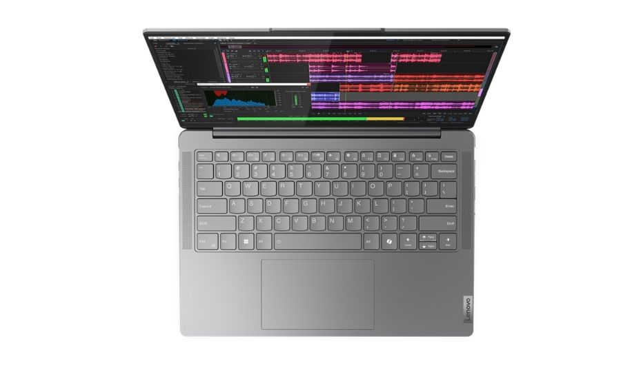 Bàn phím và touchpad của laptop Lenovo Yoga Slim 7 14IMH9 83CV001UVN, thể hiện bố cục phím và kích thước touchpad rộng rãi.
